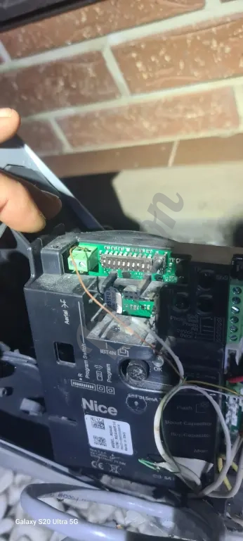 Ремонт и обслуживание Роллет, ворот, автоматики