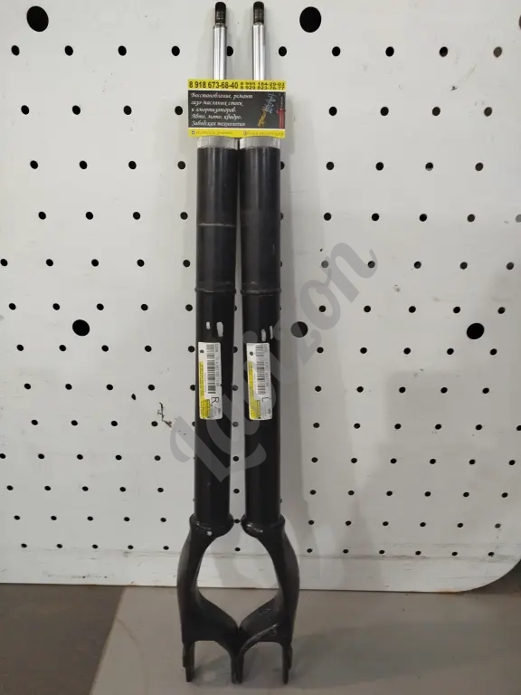 Амортизатор Mercedes-Benz 213 - 4Matic перед п,л