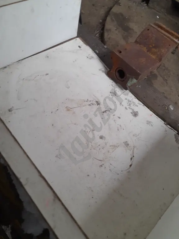 Тиски (тисы) слесарные СССР 80 мм (8 см)детские:)