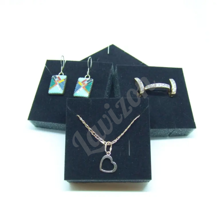 Изготовление ложементов для ювелирных изделий, значков, медалей, сувенирной продукции