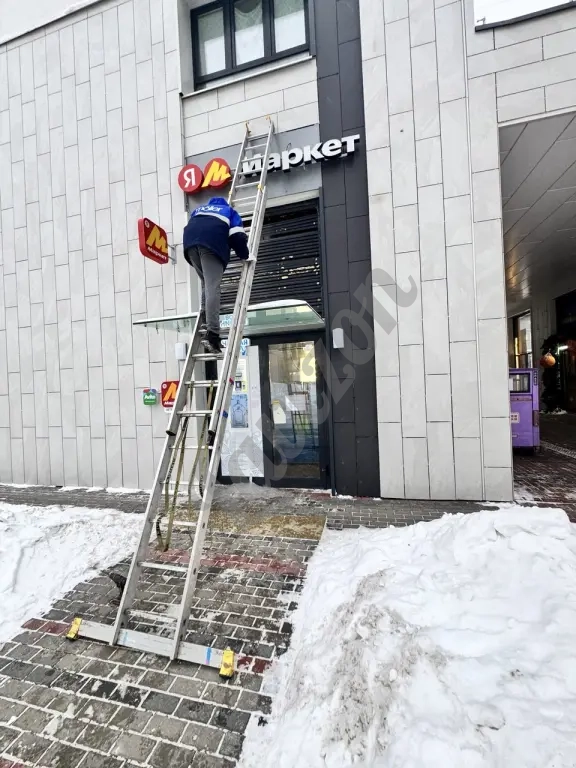 монтаж вывески