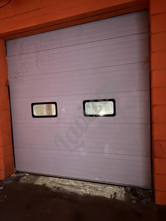 Склад б/у секционных ворот